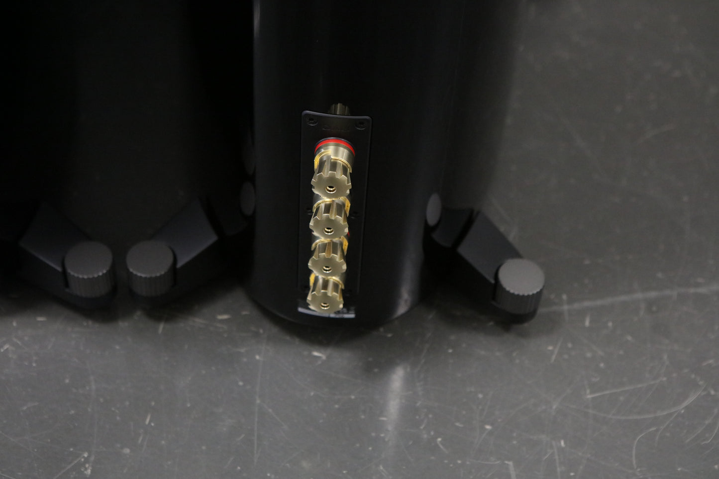 DALI Epikore 9 schwarz High-End Standlautsprecher