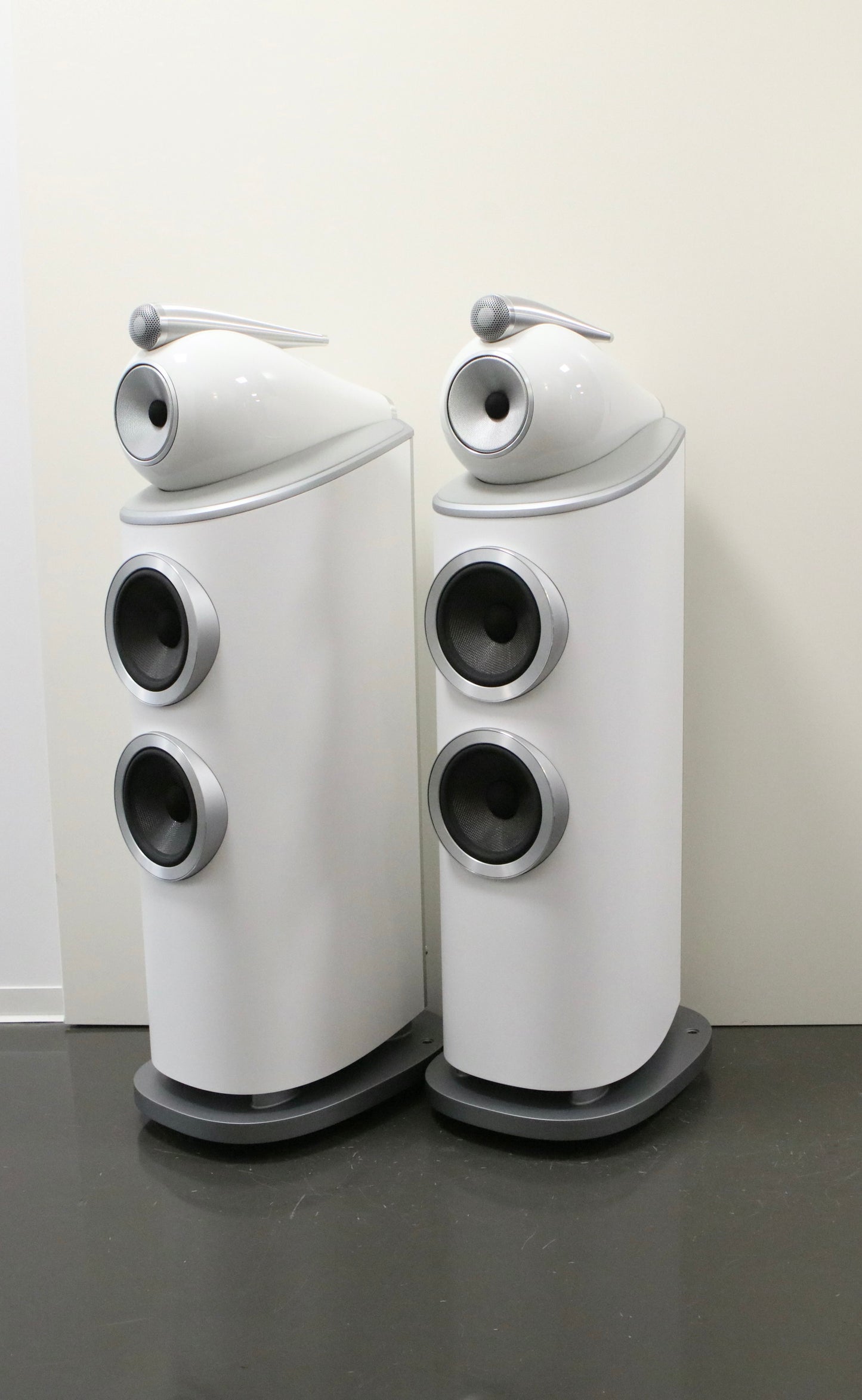 Bowers & Wilkins 803 D4 High-End Standlautsprecher weiß