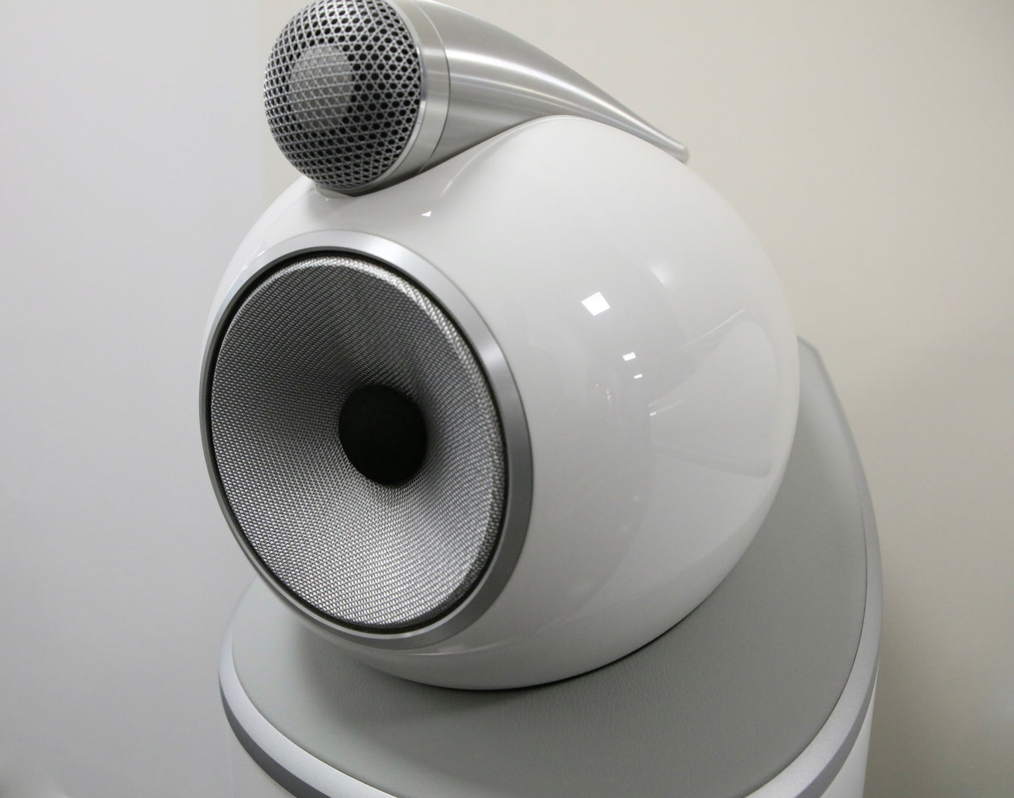 Bowers & Wilkins 803 D4 High-End Standlautsprecher weiß