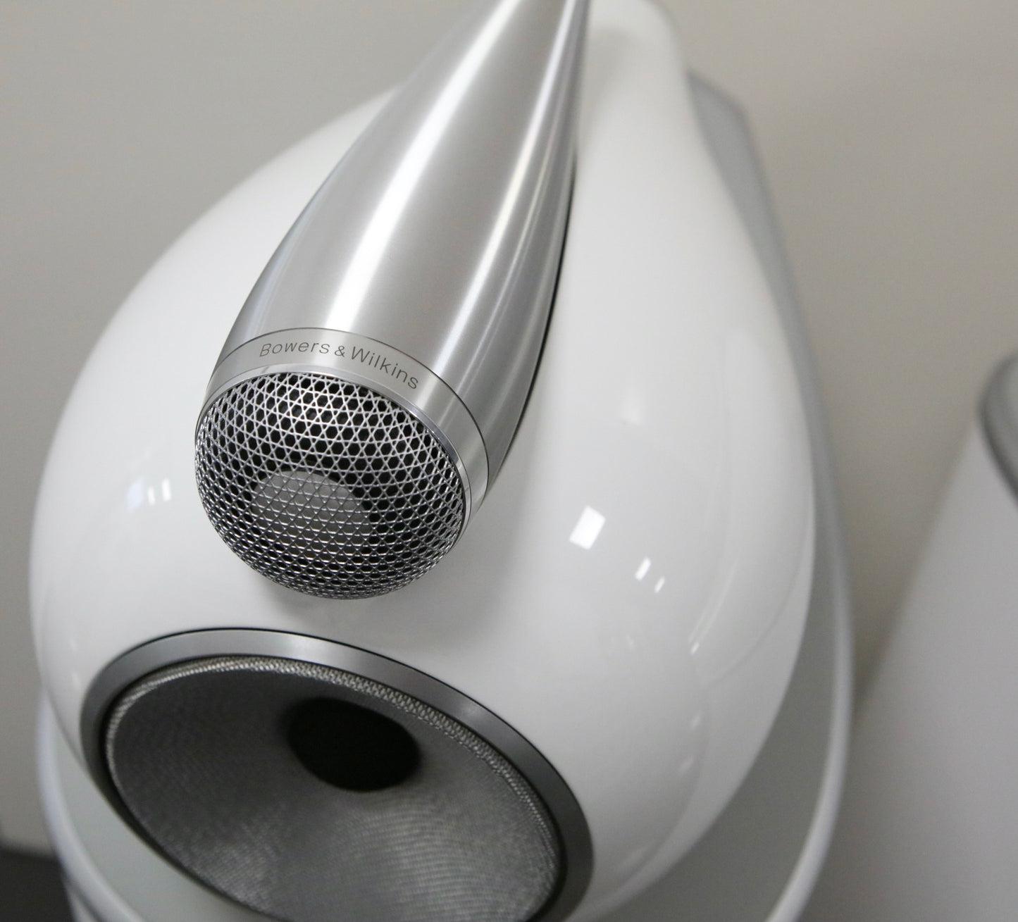 Bowers & Wilkins 803 D4 High-End Standlautsprecher weiß
