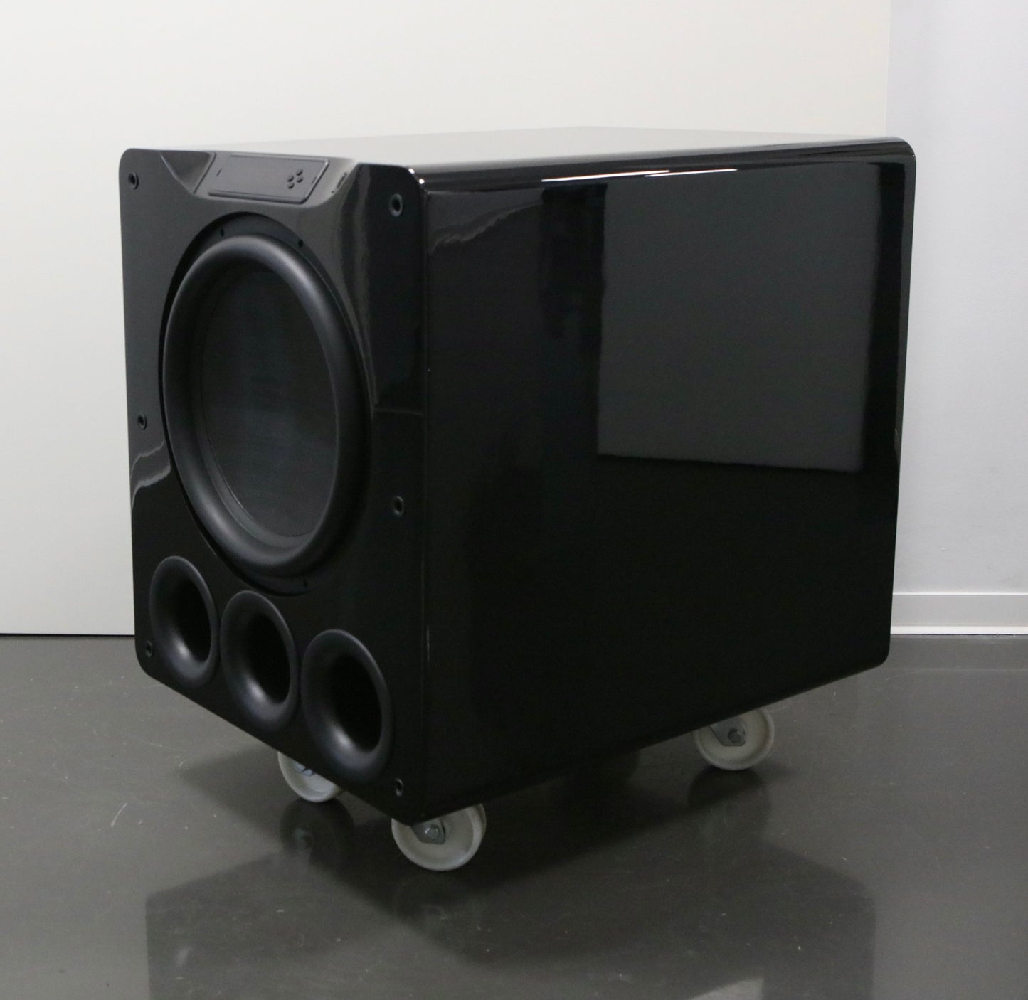 SVS PB-16 ultra schwarz hochglanz High-End Subwoofer