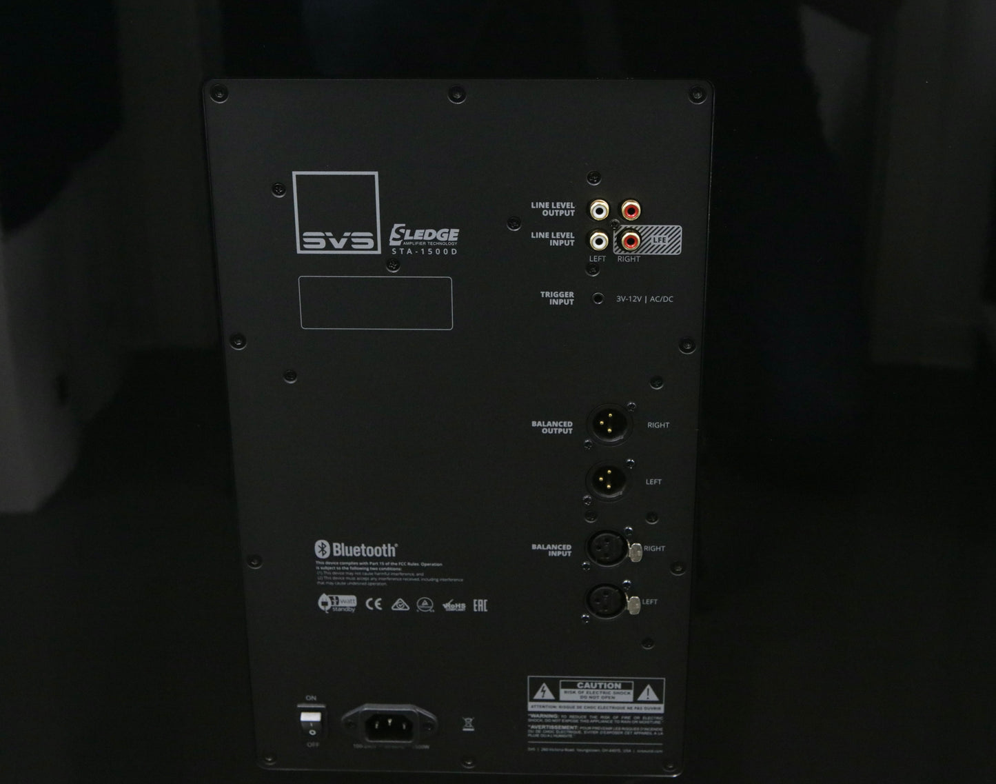 SVS PB-16 ultra schwarz hochglanz High-End Subwoofer
