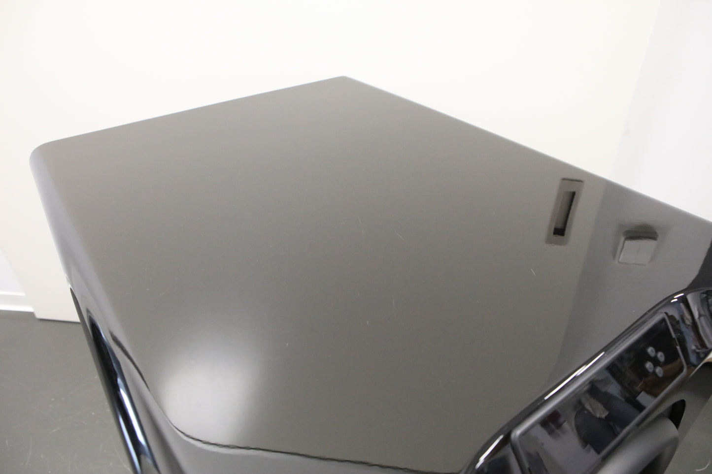 SVS PB-16 ultra schwarz hochglanz High-End Subwoofer