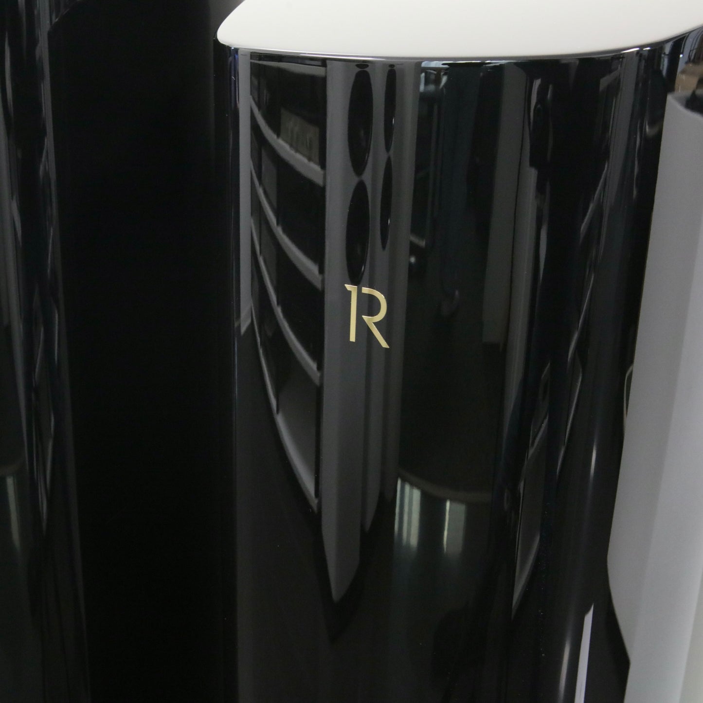 Canton Reference 3 schwarz High-End Standlautsprecher