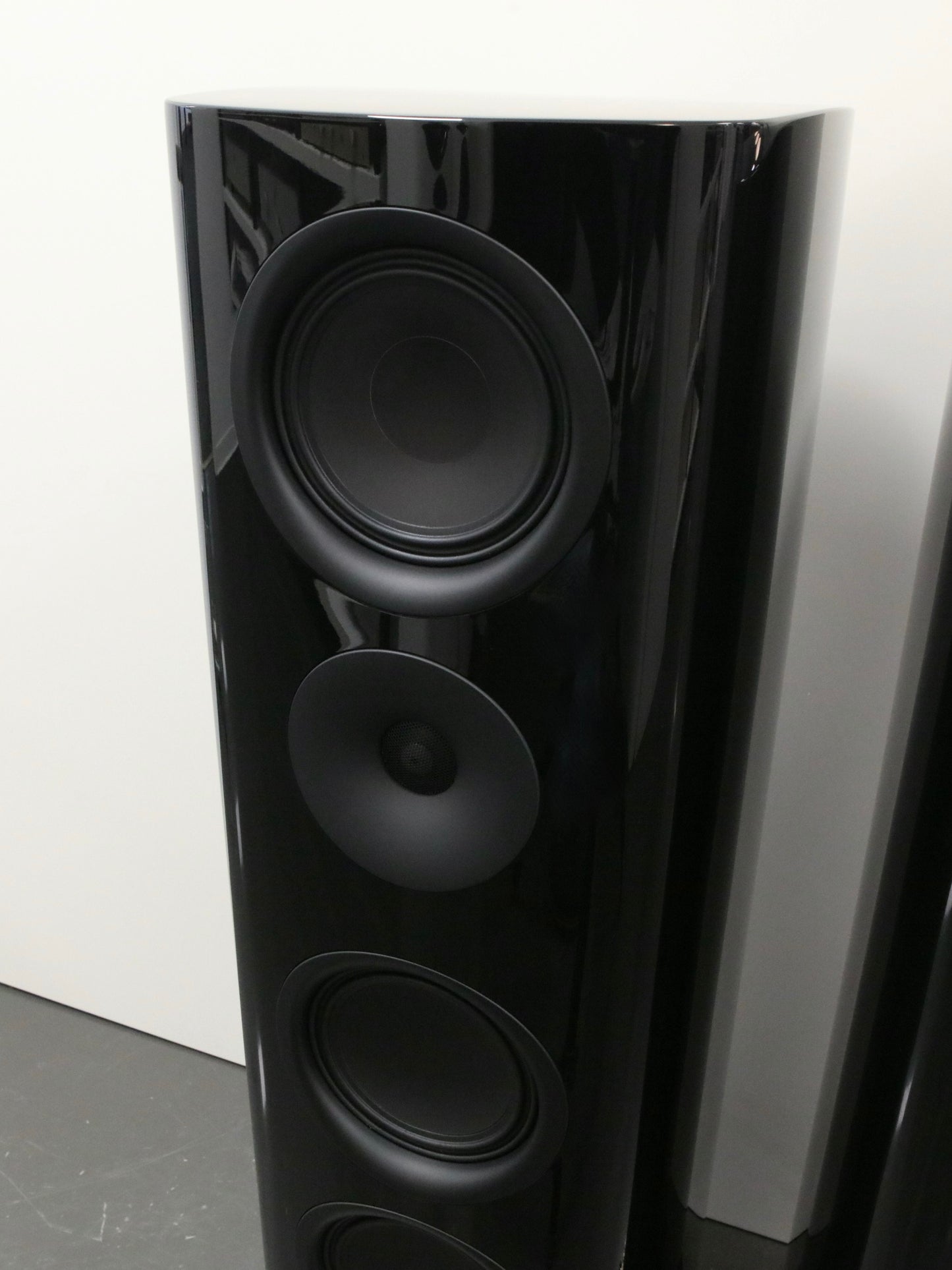 Canton Reference 7 schwarz High-End Standlautsprecher