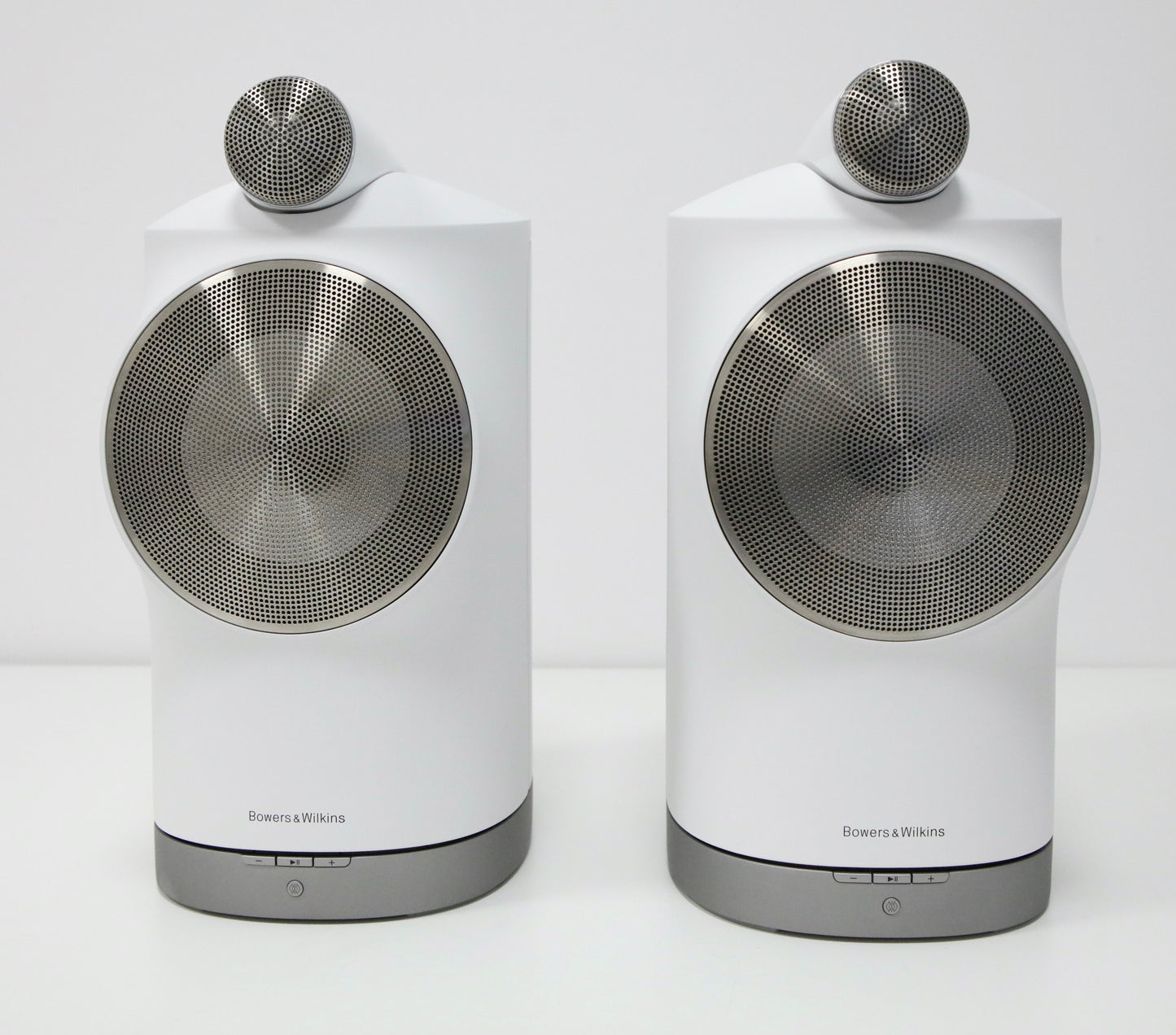Bowers & Wilkins B&W Formation Duo weiß inkl Stands silber