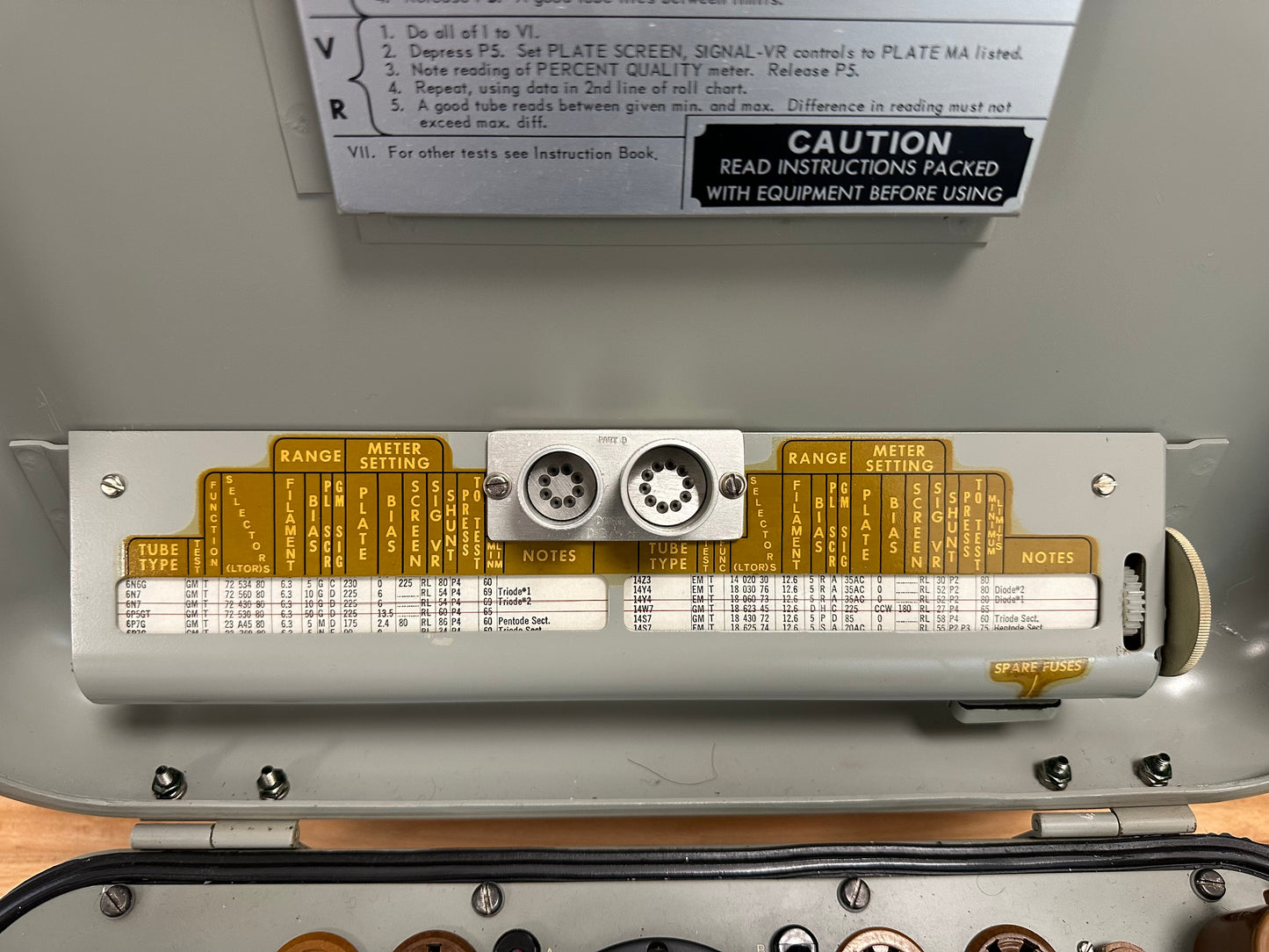 RARITÄT Test Set Electron Tube TV-2C/U - MILITARY U.S. Röhrentester