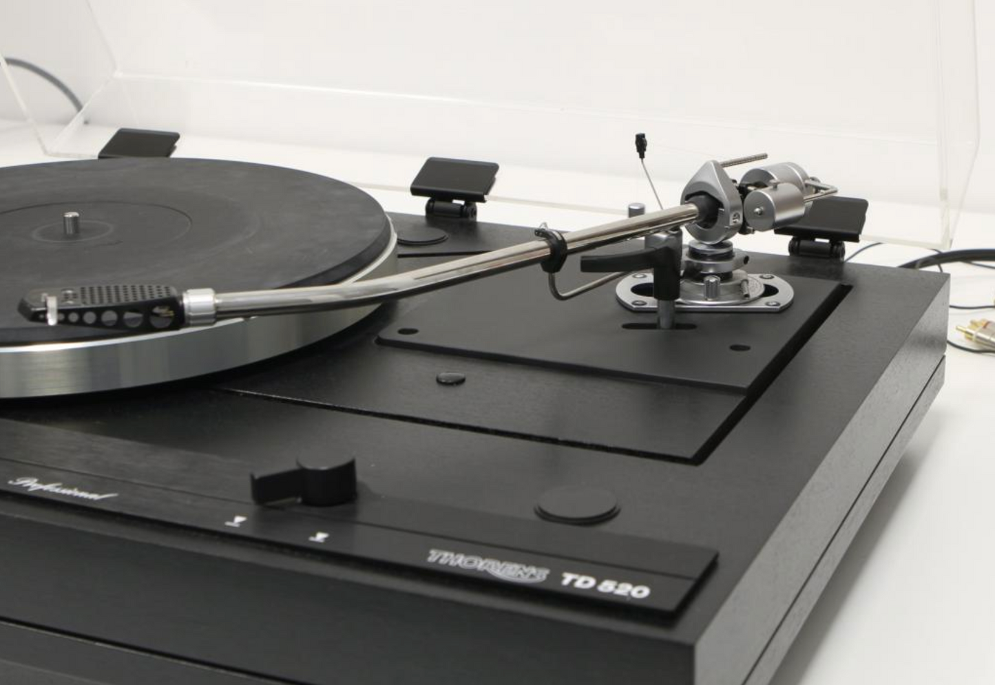 Thorens TD 520 Professional mit SME 3012-R