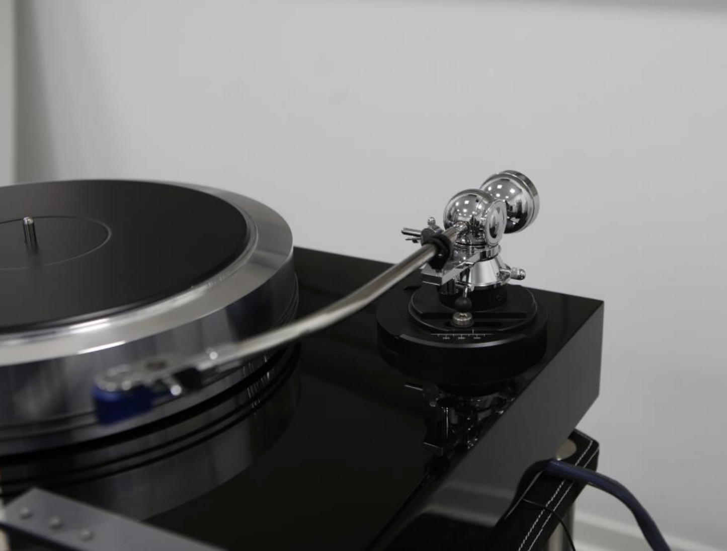 EAT Euro Audio Team Forte S mit IKEDA IT-407 CR-1 High-End Plattenspieler
