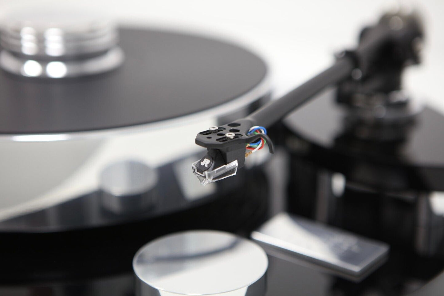 TRANSROTOR Jupiter + Rega RB 880 + Ucello high-end turntable