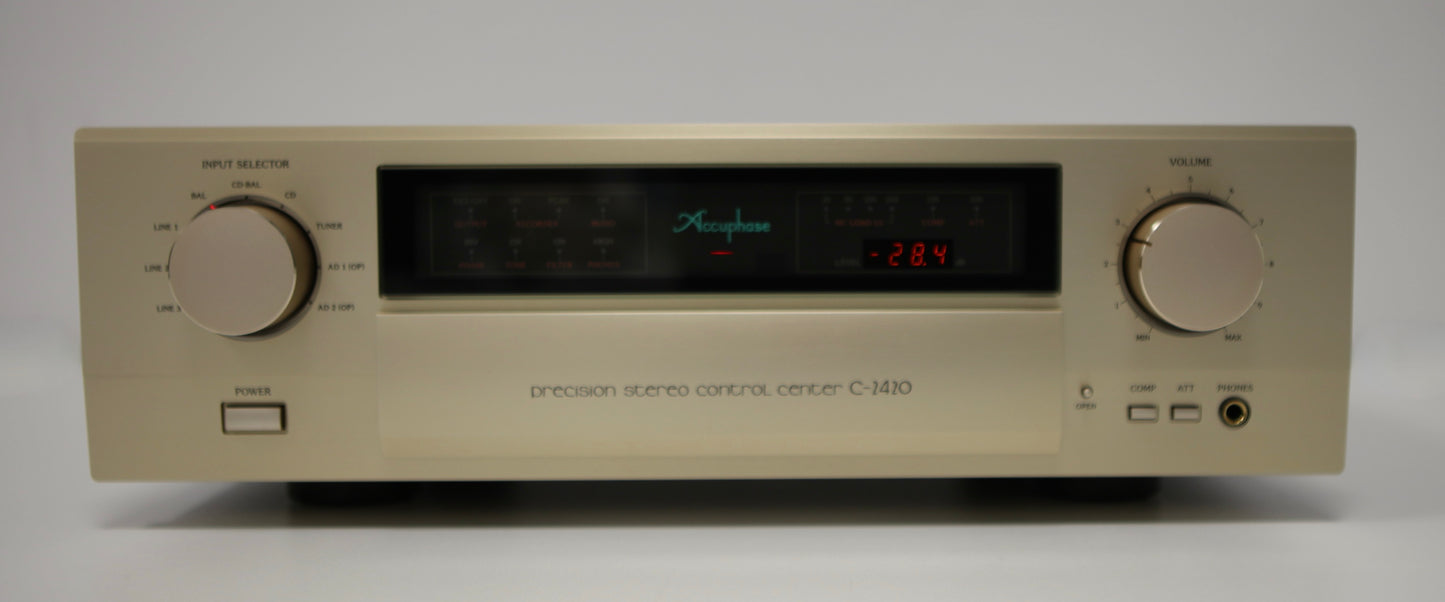 Accuphase C2420 High-End Vorstufe