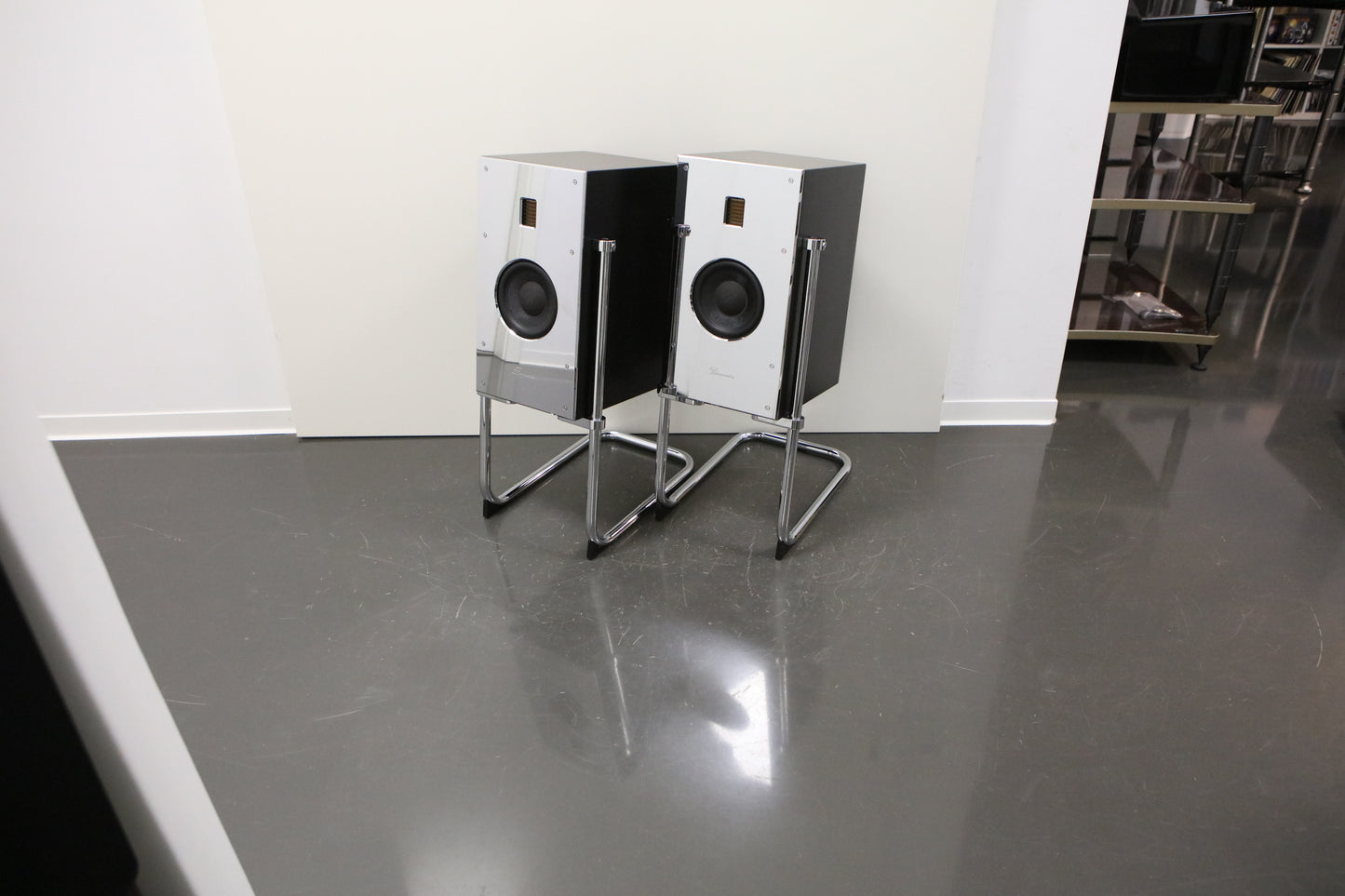 Burmester B15 High-End Lautsprecher