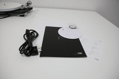 Rega Planar 10 mit Apheta 3 Referenz-Plattenspieler