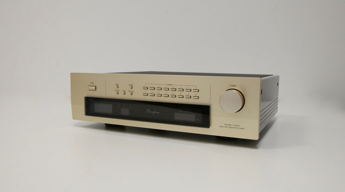 ACCUPHASE T-1000 P.I.A. High-End Tuner