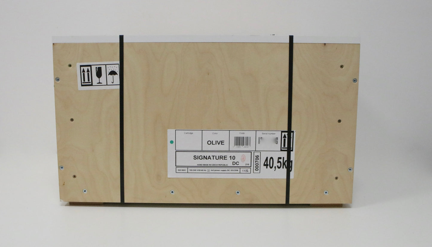 Pro-Ject Signature 10 olive ungeöffnete OVP Platttenspieler