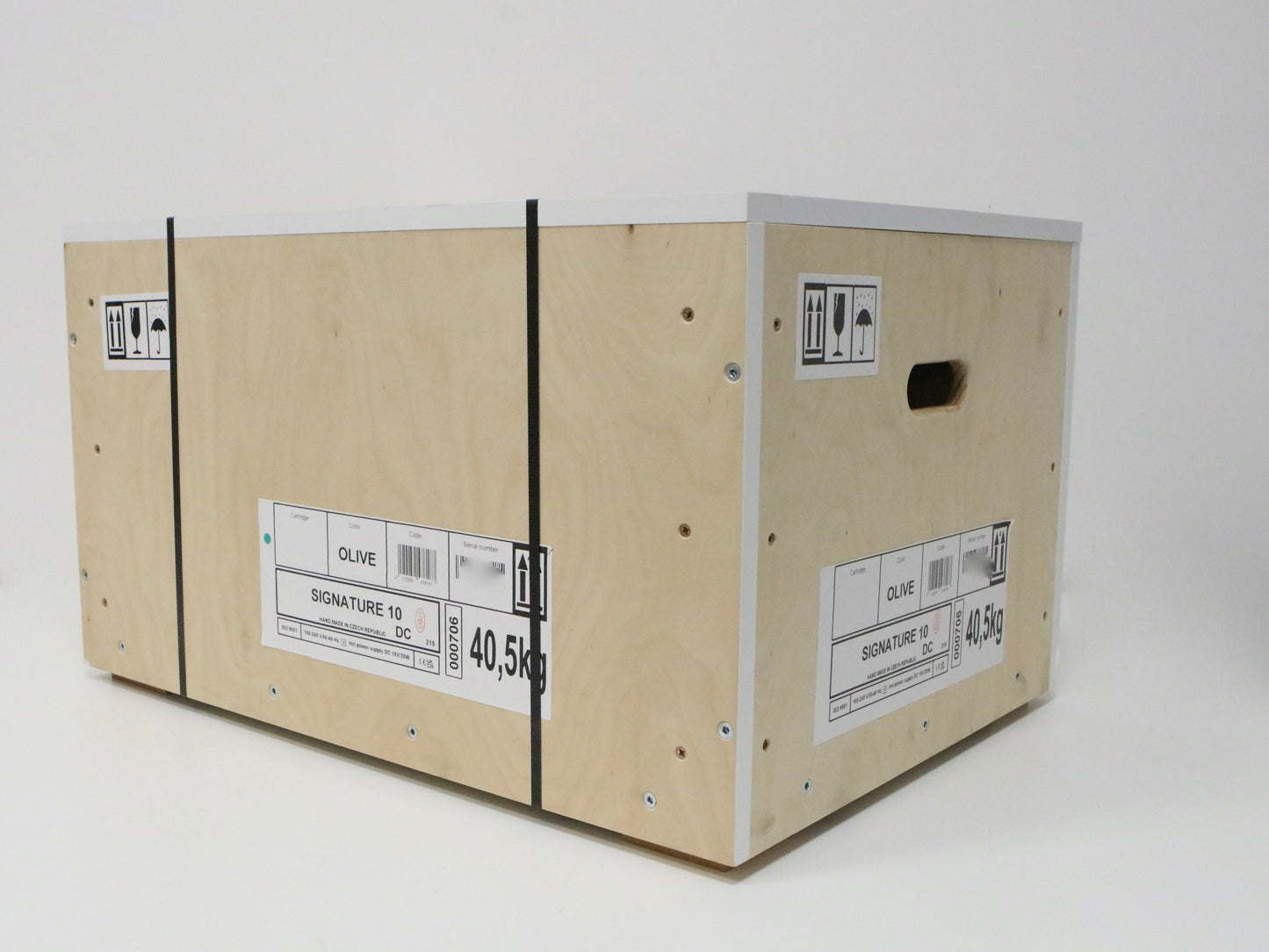 Pro-Ject Signature 10 olive ungeöffnete OVP Platttenspieler