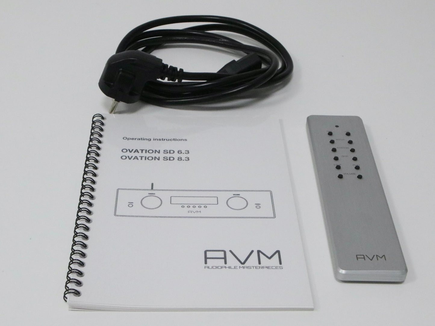 AVM Ovation SD 8.3 cellini High-End Vorstufe