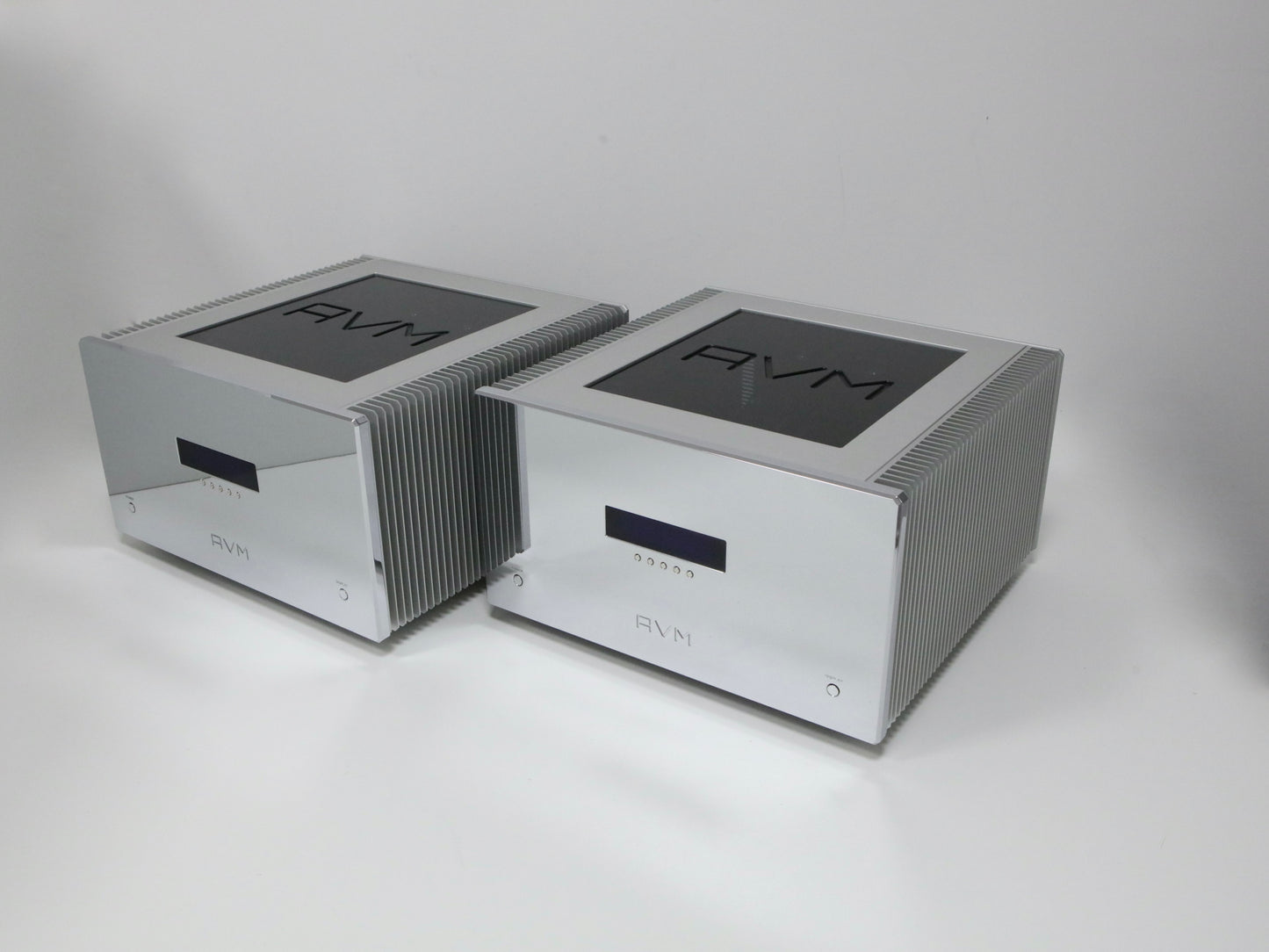 AVM Ovation MA 8.3 cellini High-End Endstufe