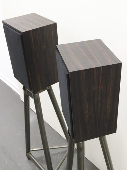 Musical Fidelity LS 3/5A Kompaktlautsprecher mit Stands