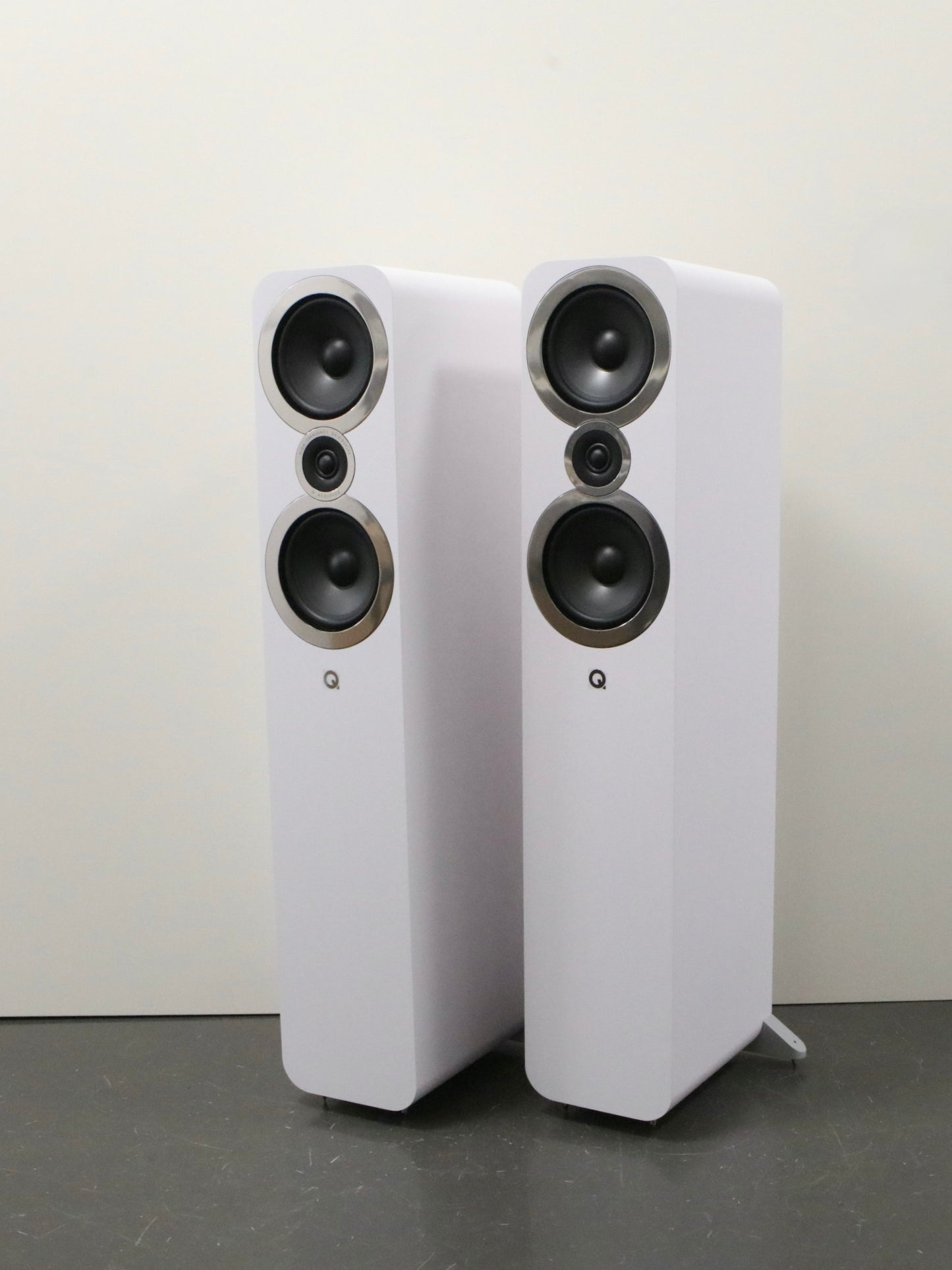 Q Acoustics 3050i High-End Standlautsprecher