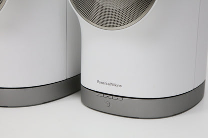 Bowers & Wilkins B&W Formation Duo weiß inkl Stands silber