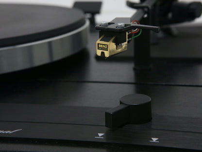 Thorens TD 520 mit Benz MC20E2 Retro High-End Plattenspieler