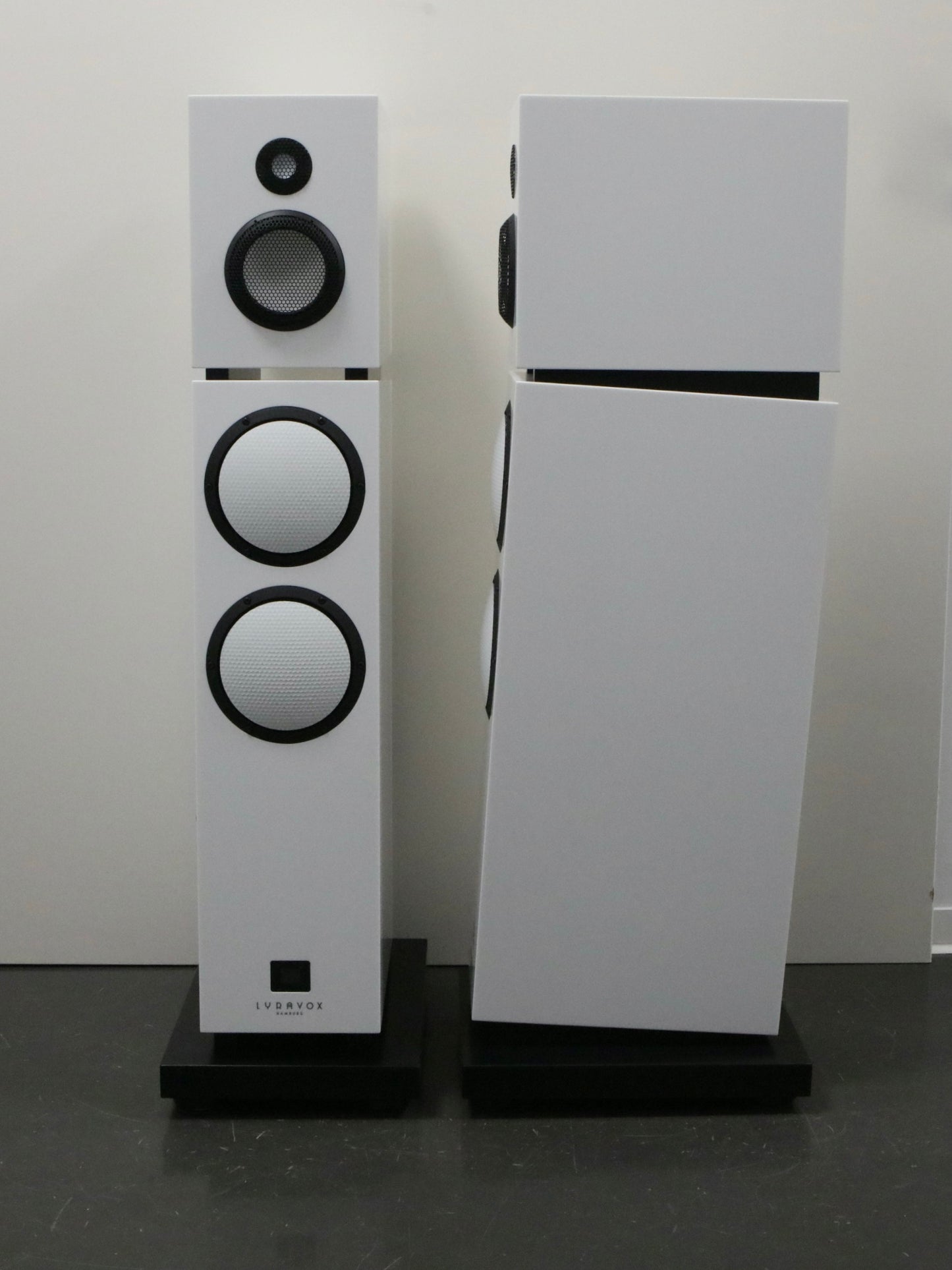 Lyravox Karlsson Mini Tower Monolith Aktiv-Lautsprecher