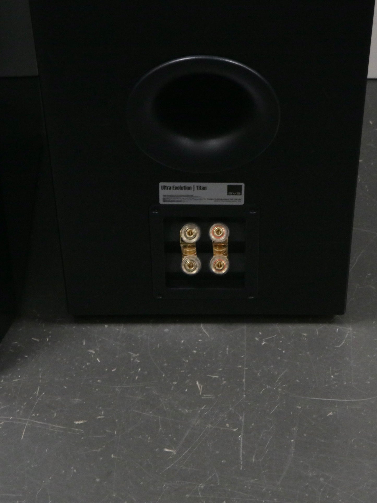 SVS Ultra Evolution Titan High-End Standlautsprecher