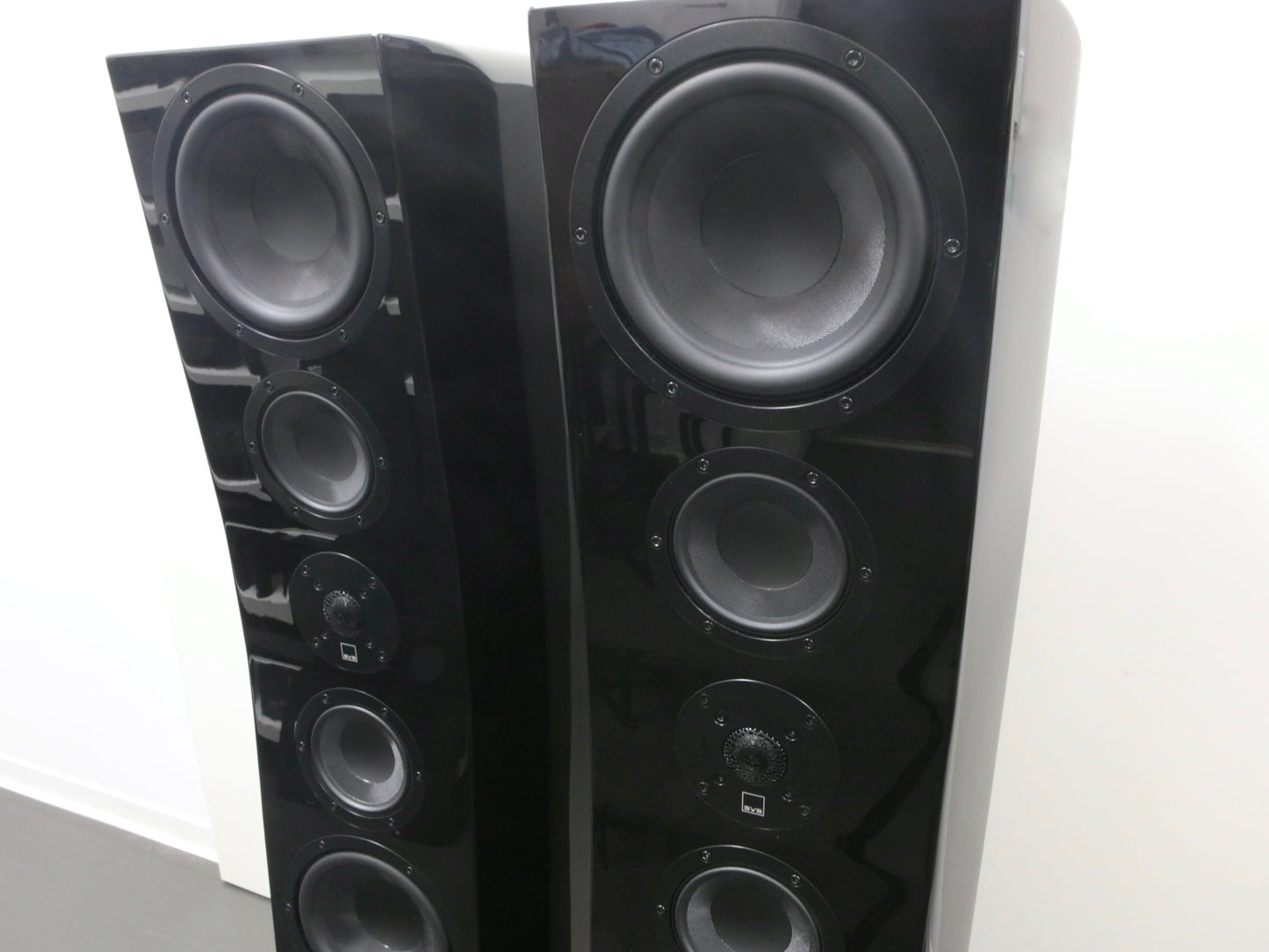 SVS Ultra Evolution Titan High-End Standlautsprecher