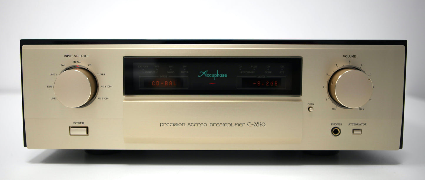 Accuphase C2820 P.I.A. High-End Vorstufe der Extraklasse!