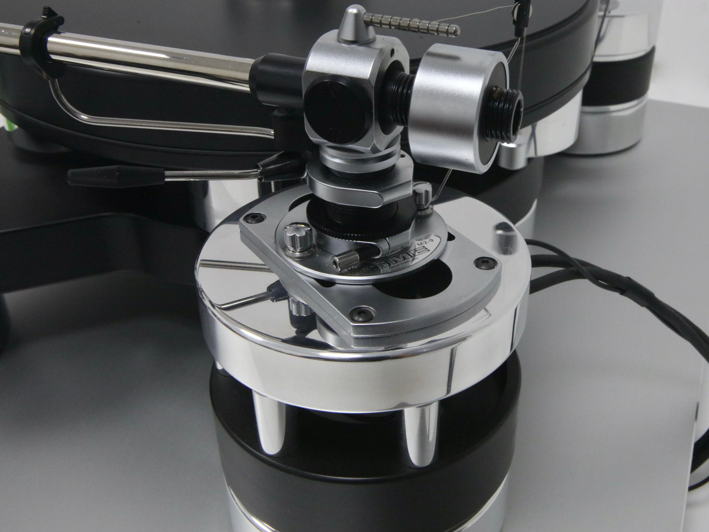 Transrotor Dark Star Silver Shadow mit SME Basis und M2-9 Tonarm