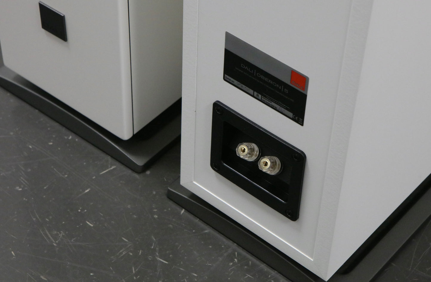 DALI Oberon 5 weiß High-End Standlautsprecher
